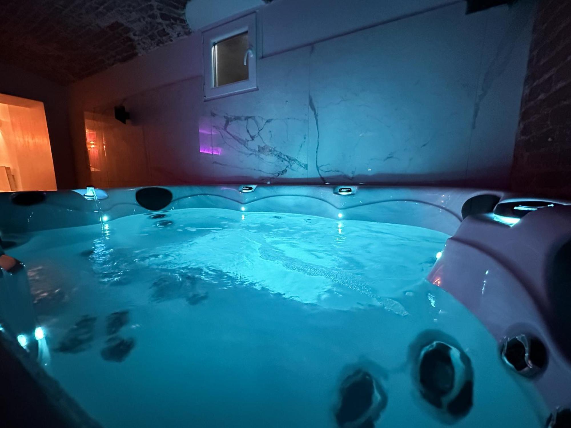 Le Bijou - Appartement, Sauna Et Jacuzzi - Лилль Экстерьер фото